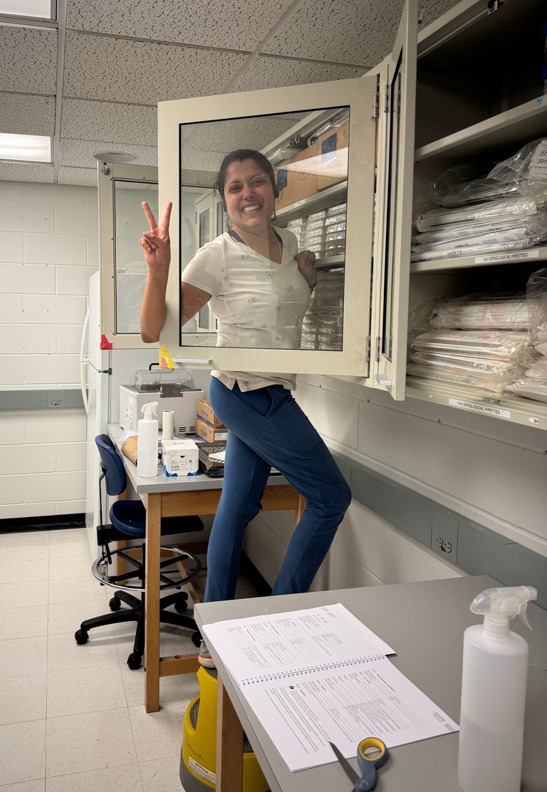 Shreya setting up the cell culture room